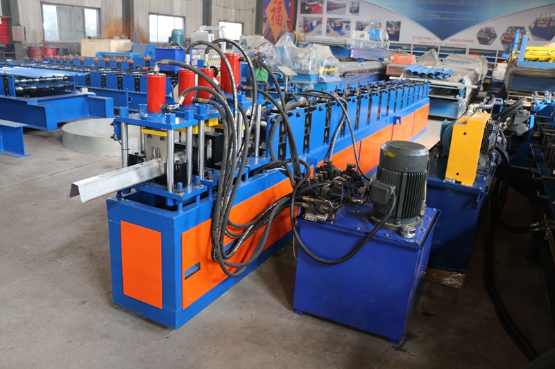 máquina de formación de rollo de quilla de acero ligero omega 2