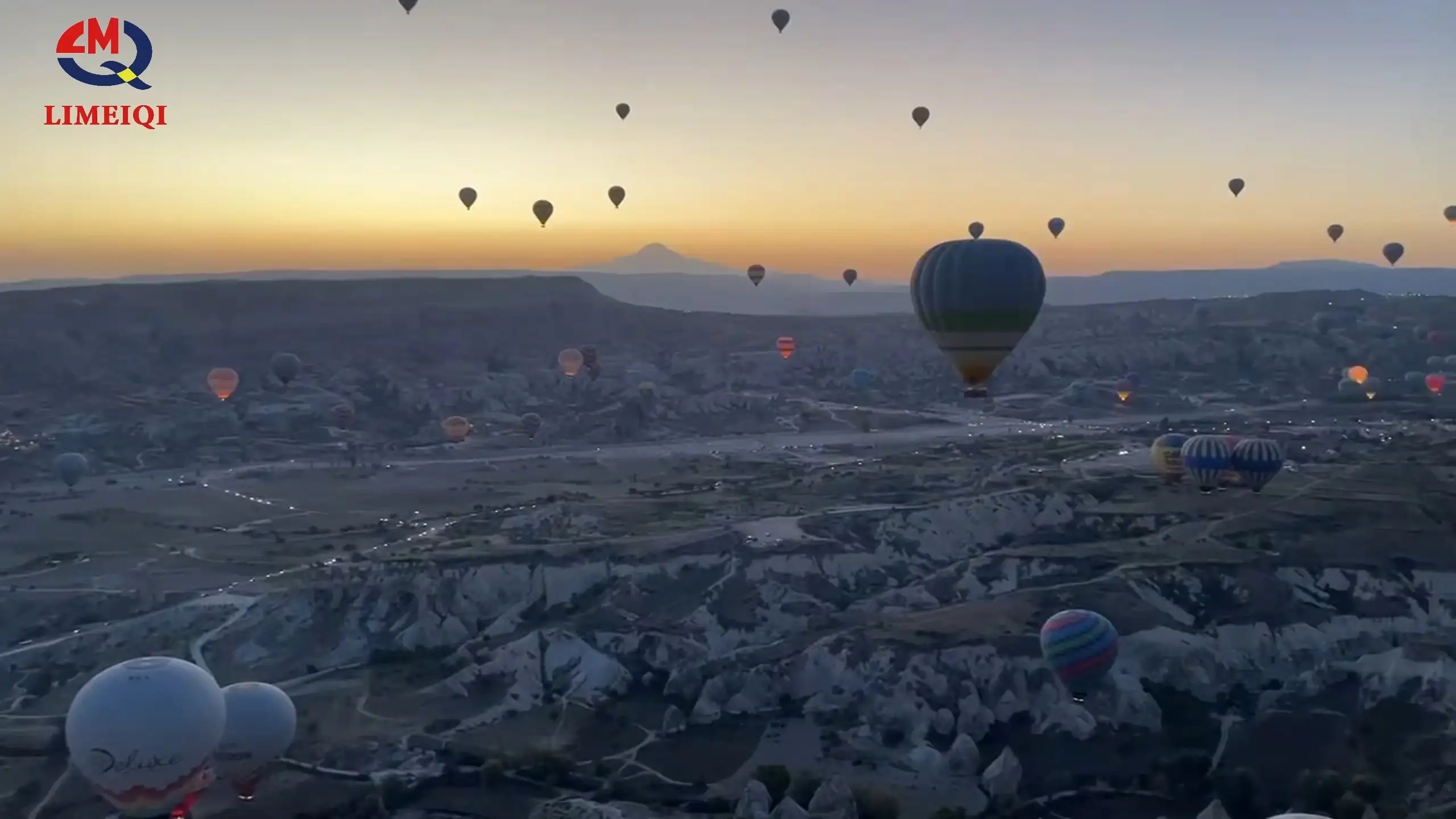 Expérience colorée en montgolfière pour la tournée de visites à tourisme | LMQ | Limeiqi 1