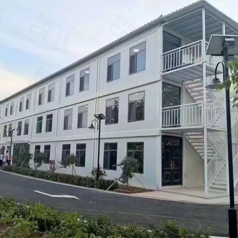 CHINA'S LARGEST FLAT PACKCONTAINER MANUFACTORY: BUILDING AN EFFICIENT, SUSTAINABLE BUILDINGFOR THE FUTURE 1