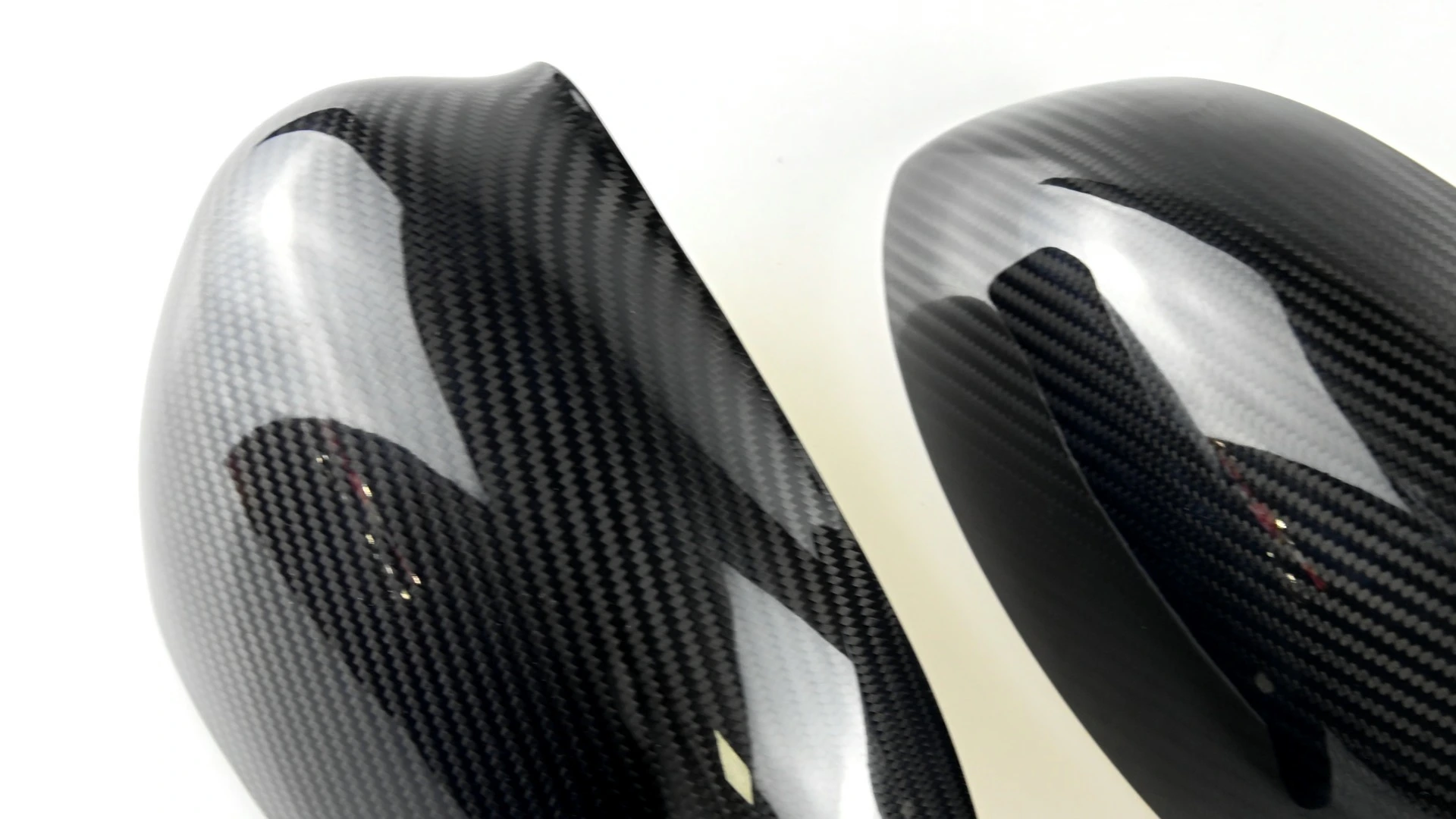 Twill 3K et Forgé sec authentique Fibre de carbone Style A / B Panneau Stick sur des garnitures de couverture pour Abarth Fiat 500 595 695 Série 3 /4 1