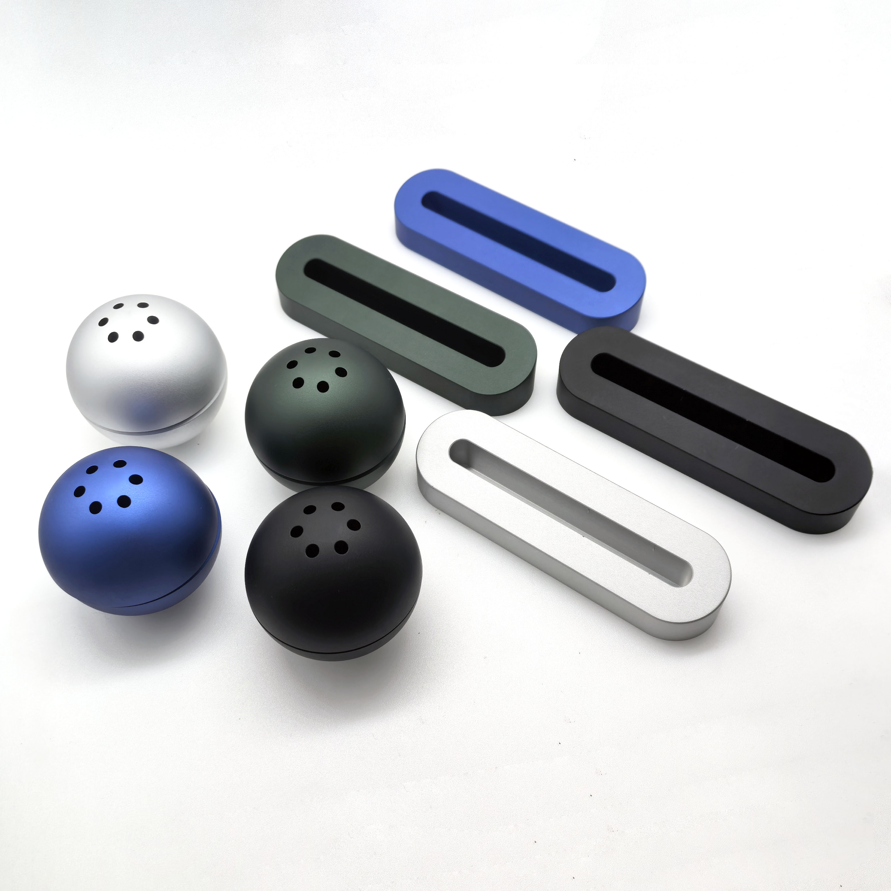 CNC Machined Aluminum Anodized Surface Customized Colorful Exquisite Spherical Incense Burner for a Luxurious Ambiance 3