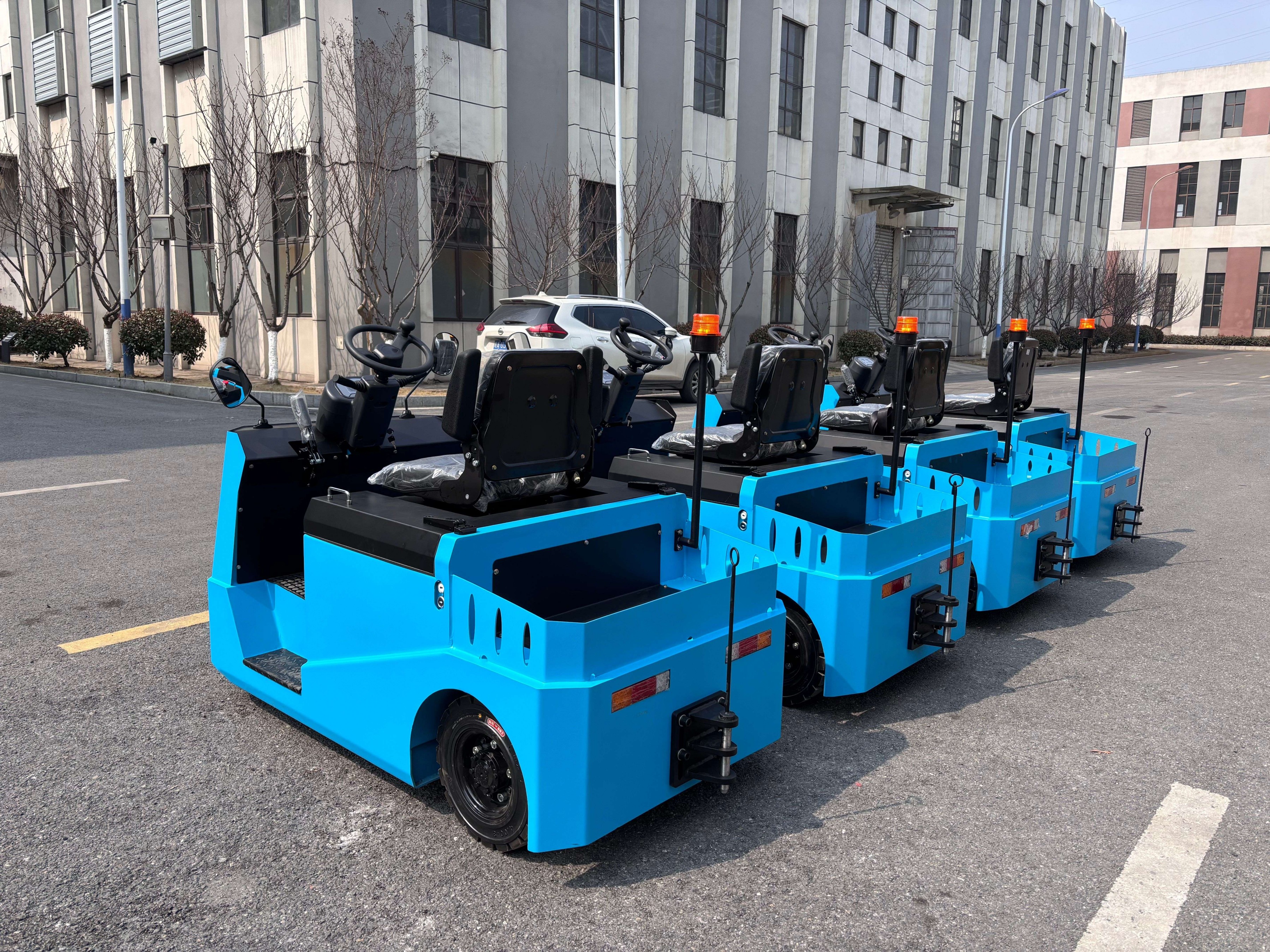 Vlift 6 Ton QDD60 Electric Tow Tractor - Seat Type Model 2