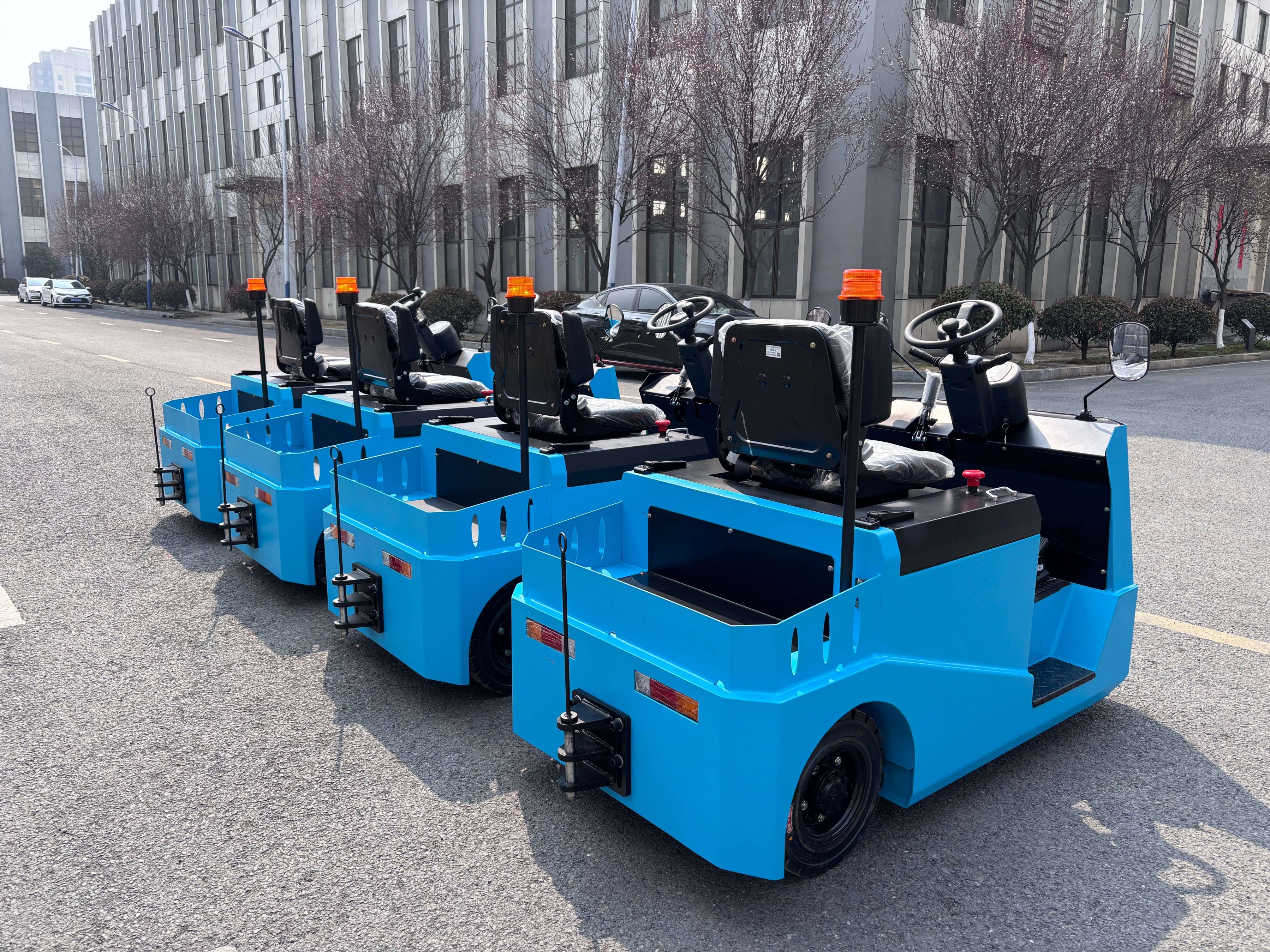 Vlift 6 Ton QDD60 Electric Tow Tractor - Seat Type Model 7