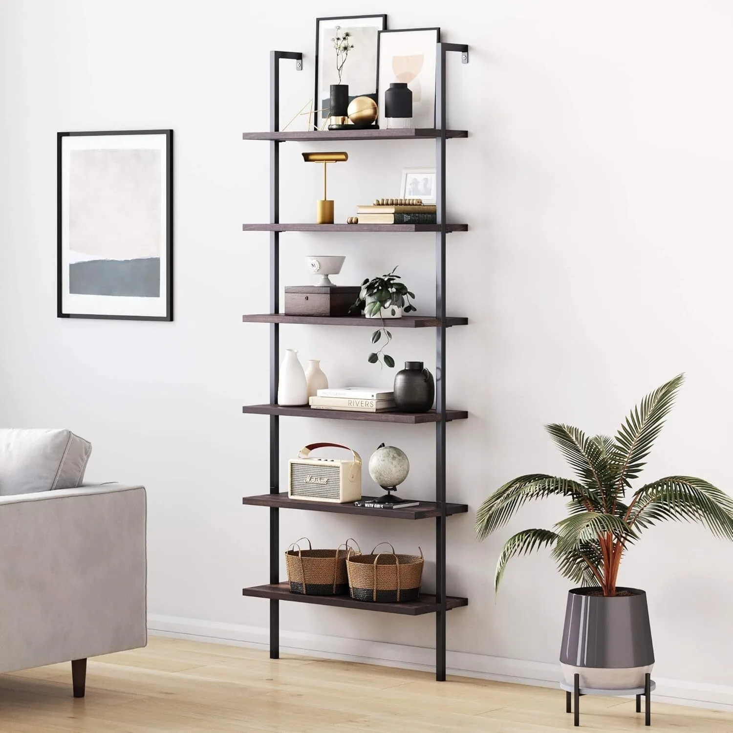 Librería alta de madera con 6 estantes y acabado en madera natural y estructura de metal industrial 1