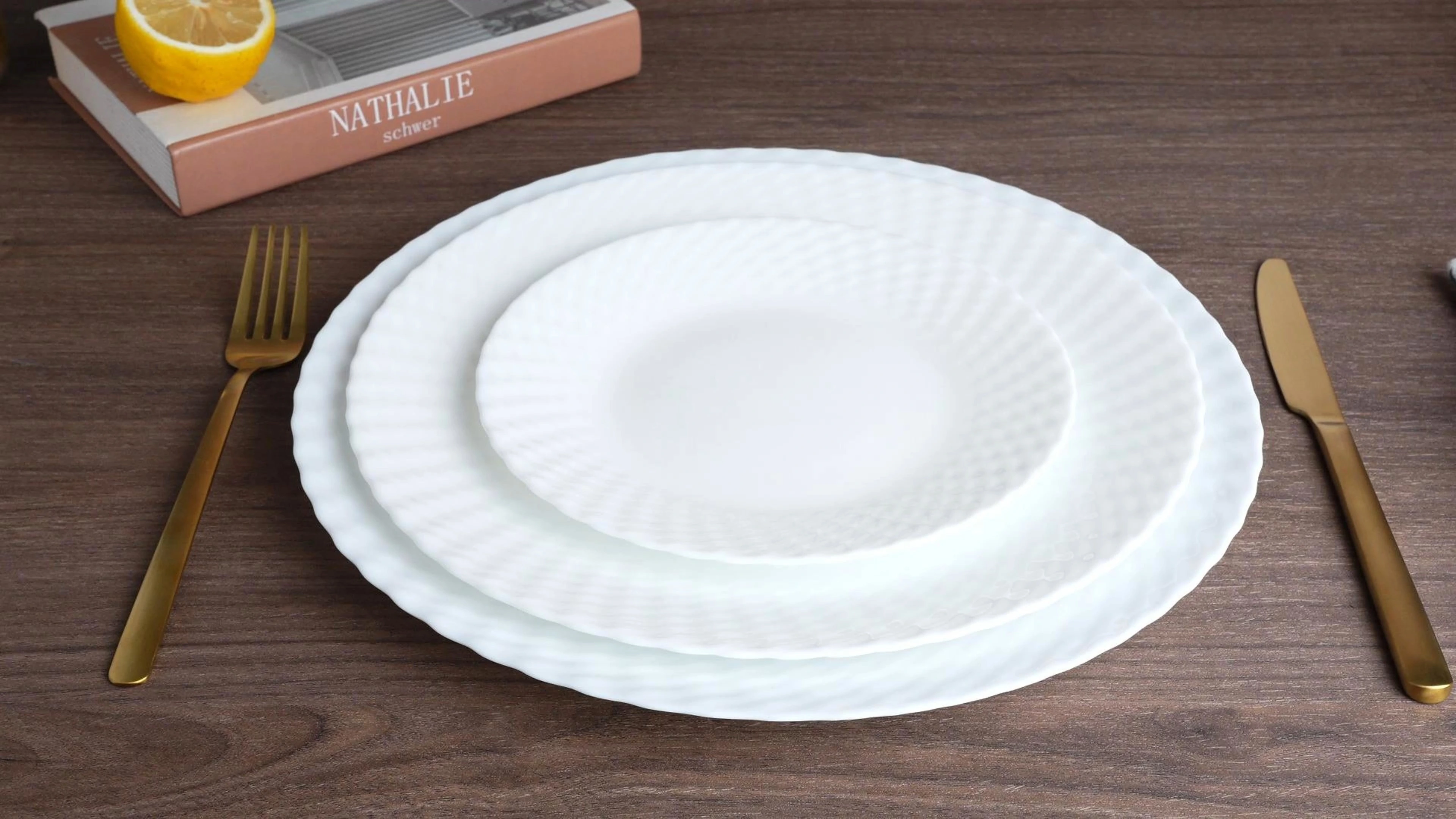 Assiettes à dîner de luxe en verre opale noir &lt;000000&gt; Ensemble de couverts en acier inoxydable – Ensemble de vaisselle moderne et élégant 1