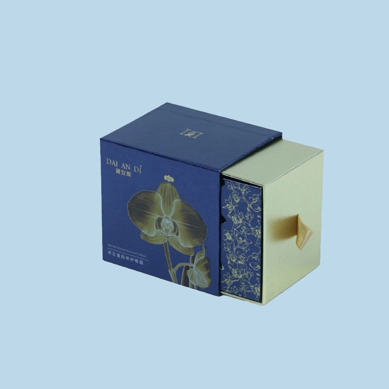 Luxury Cream Skin Care Packaging Box 1