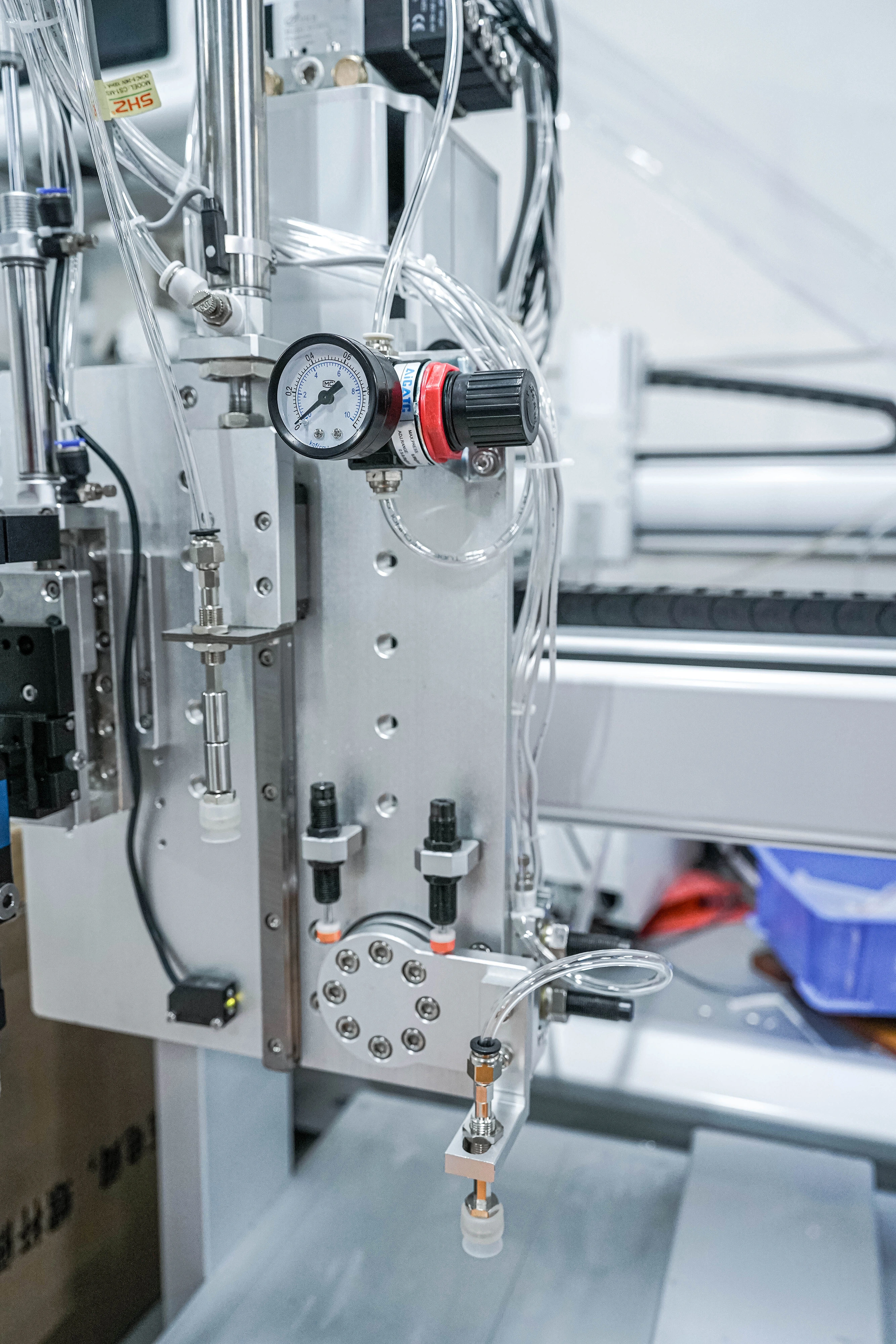 Cnc Glue Dispenser Machine by Xiaomao Machine 8