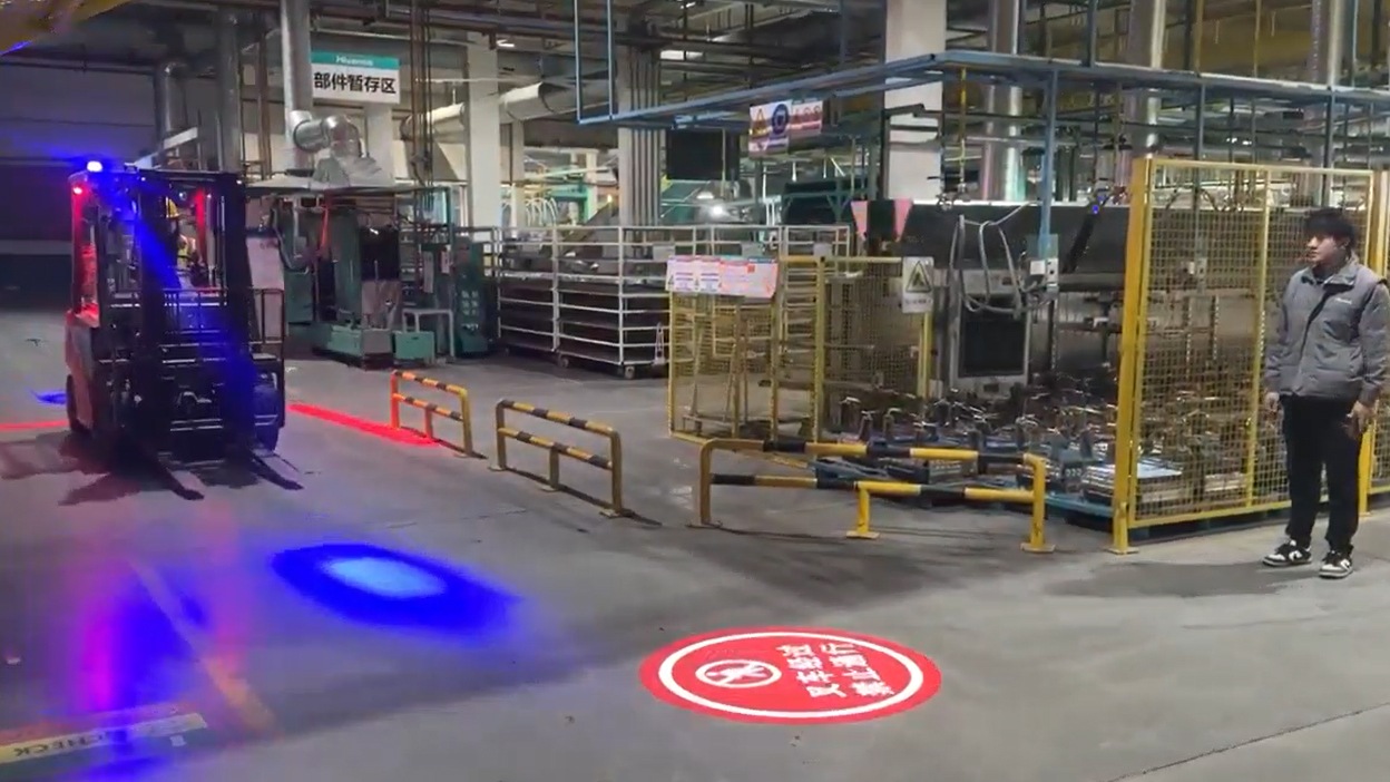 The Latest Forklift Innovations: Sensor-Activated Projection Lights for ...