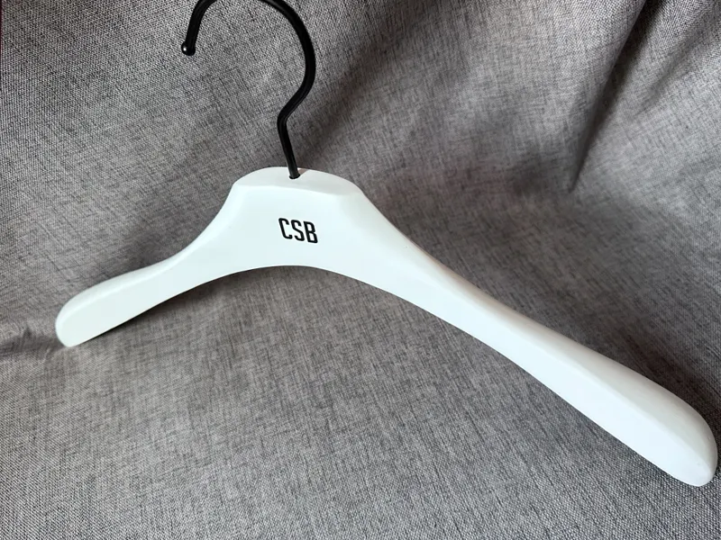 White Wooden Hangers Wholesale Matt White Painted by LEEVANS 4