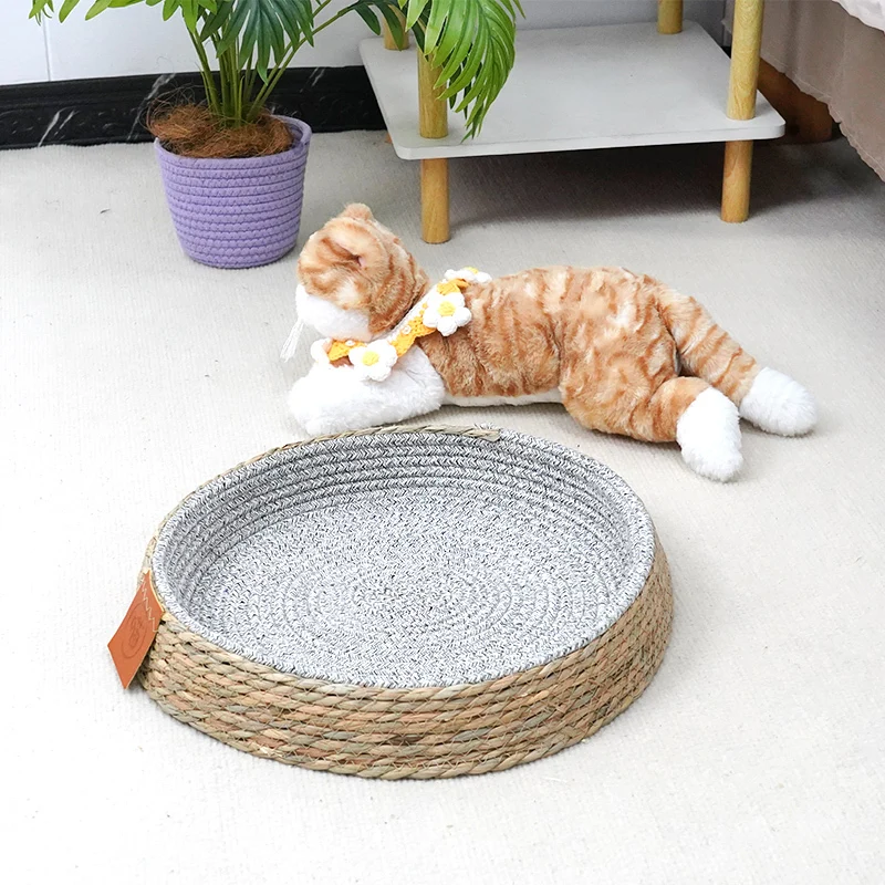 Cat Bed Woven with Cattail Grass and Cotton Thread，Environmentally friendly with straw and cotton weaving，Simple circular shape，Sturdy and durable 1
