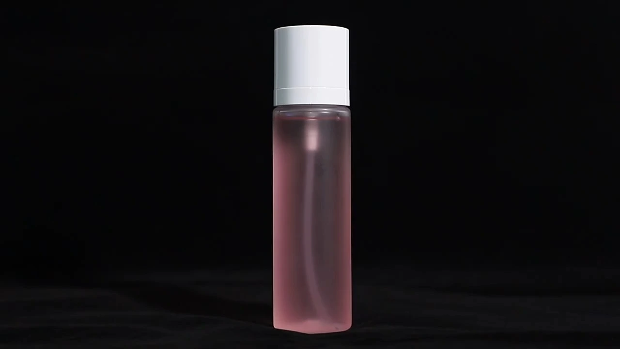 Matte Finish,Long lasting up to 18hours ,Waterproof,Smudge proof,Golden white Matte Setting Spray 1