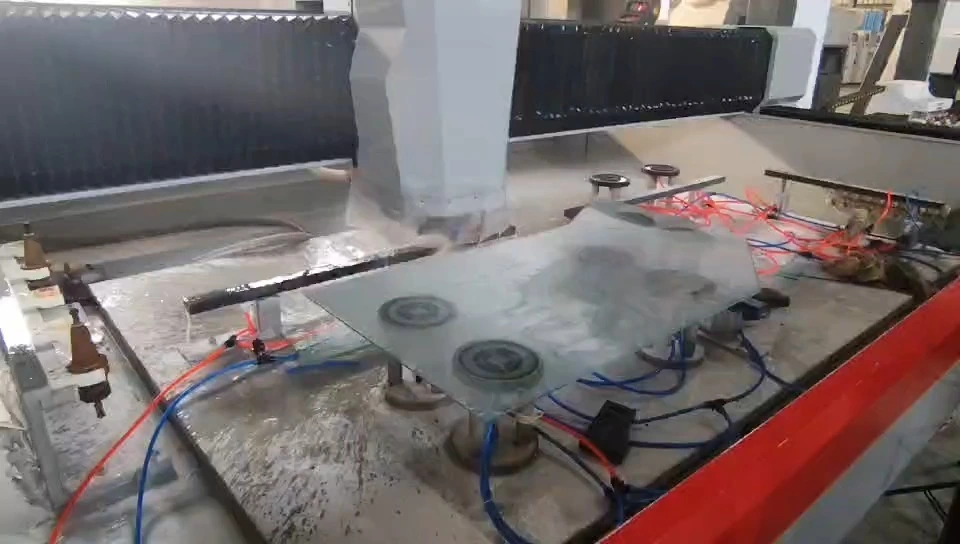 2025zxx-c3020Advanced CNC machining center, providing a variety of material processing solutions 1