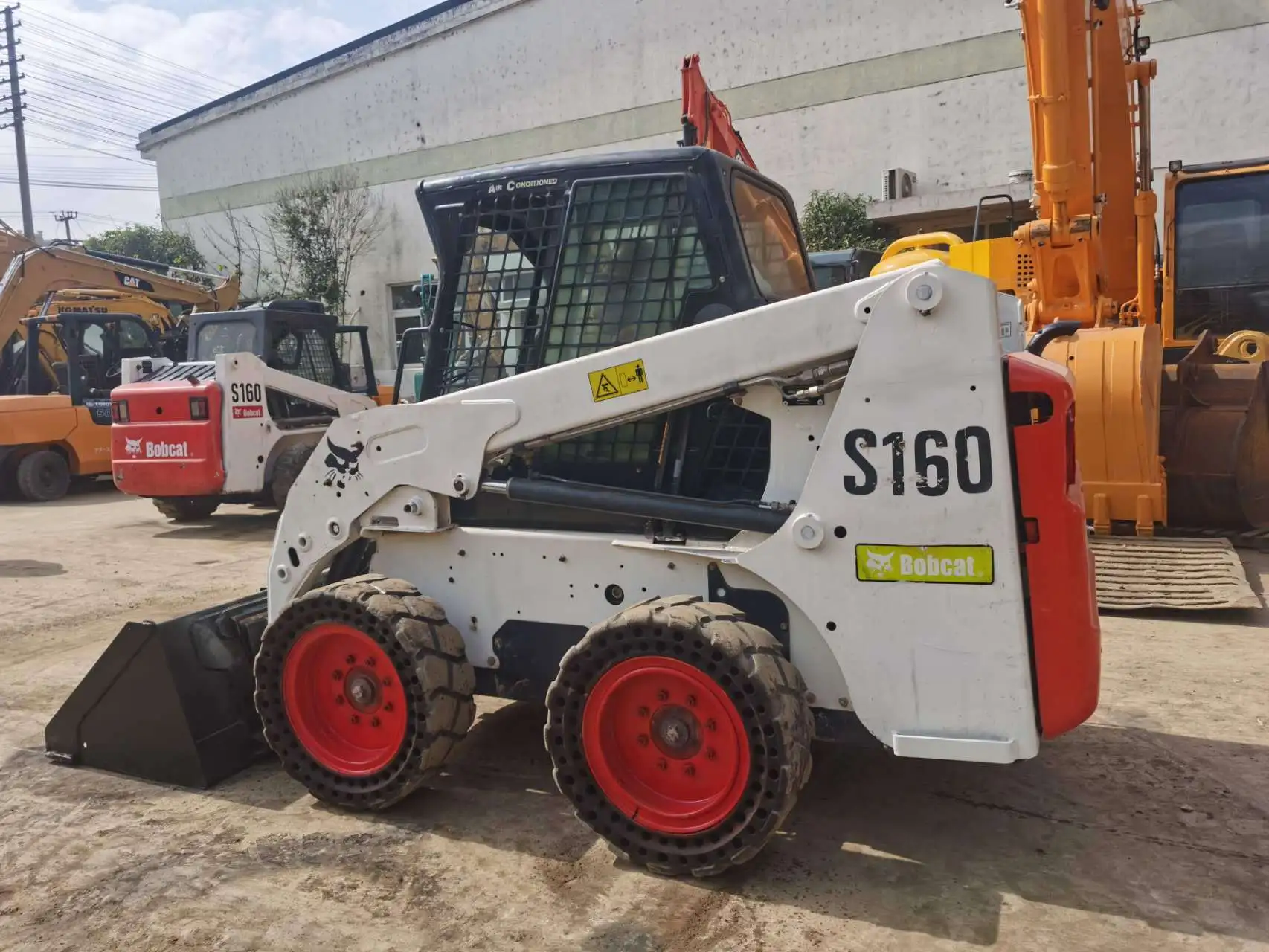 Used Bobcat Mini Skid Steer Loader S160 Mini Loaders S300 S185 Small Wheel Skid Steer Loader 1