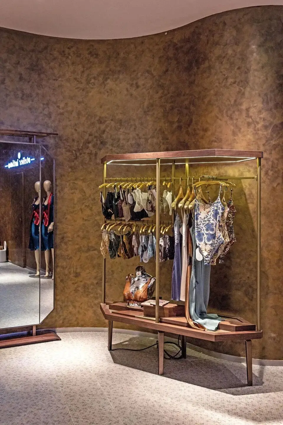 Glass Store Display Case LUXE Showcases by LUXE Showcases 2