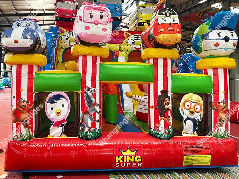 Customized Popular Design Inflatable Bouncy Inflatable Playground Jumper Inflatable Castle For Sale 1