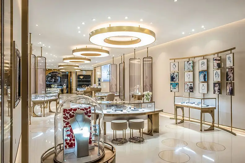 Glass Display Case Manufacturer by LUXE Showcases 3
