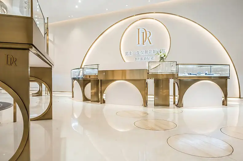 Glass Display Case Manufacturer by LUXE Showcases 5
