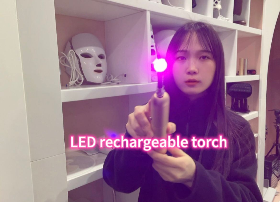 Smart Phototherapy Torch – 5-Color Clinic in Your Palm
