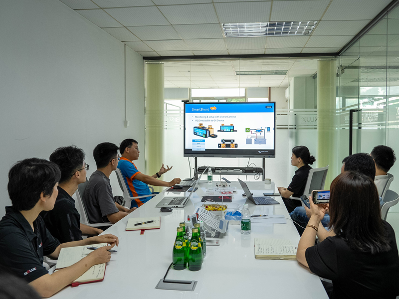 VictronEnergy Engineers Visit BIGLUX for In-Depth Technical Exchange <000000> Training 1