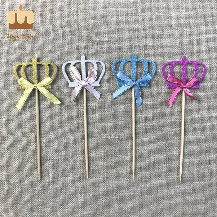 마법의 조명 크라운과 보우 페이퍼 케이크 토퍼 픽 1