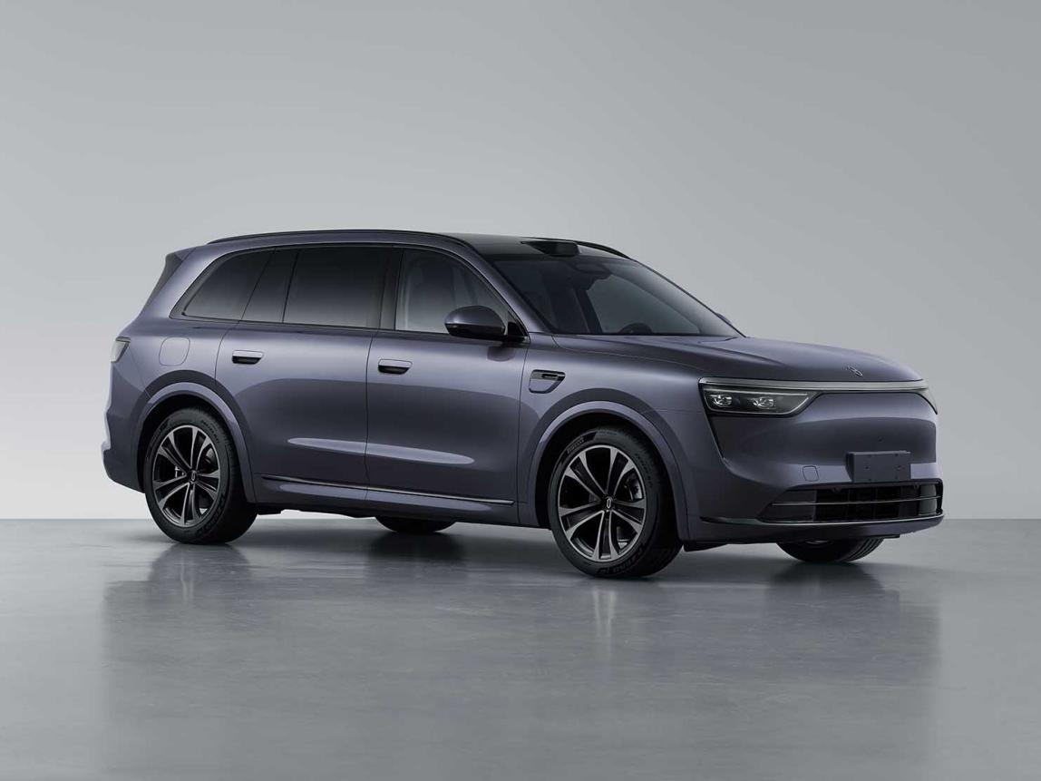 AITO M8: Large SUV with Huawei Smart Driving <000000> Spacious 5/6-Seat Layout 1
