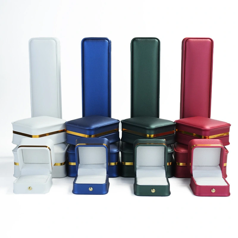 Gold-rimmed leather jewelry packaging box stock premium feeling crown waist ring necklace bracelet earrings jewelry gift box 1