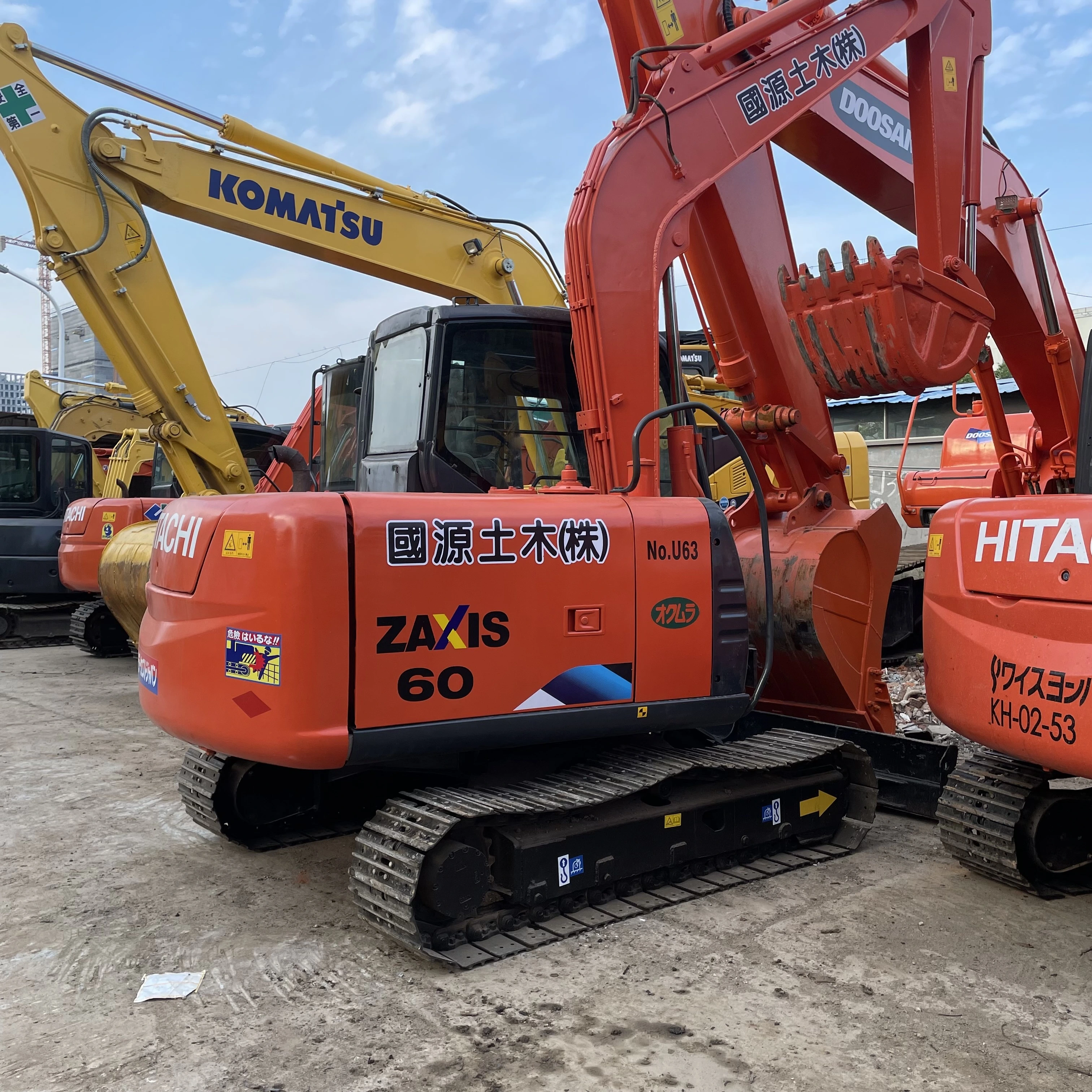 2020 Hitachi ZX60 Used Crawler Excavator Secondhand Digger in Shanghai Yard 1