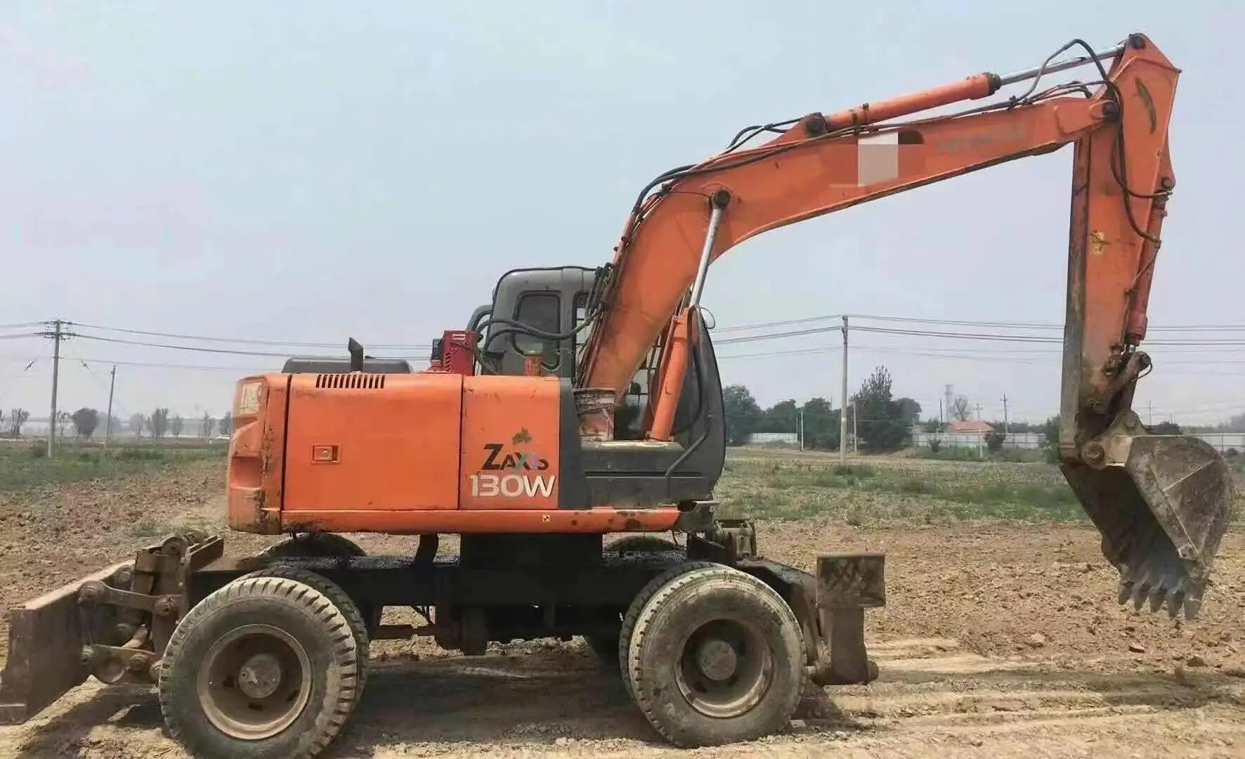 2018 Hitachi ZX130W Used Crawler Excavator Secondhand Digger in Shanghai Yard 1