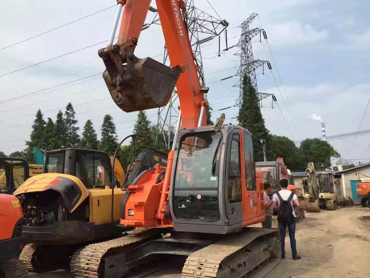 2021 Hitachi ZX135US Used Crawler Excavator Secondhand Digger Global Delivery in Shanghai Yard 1