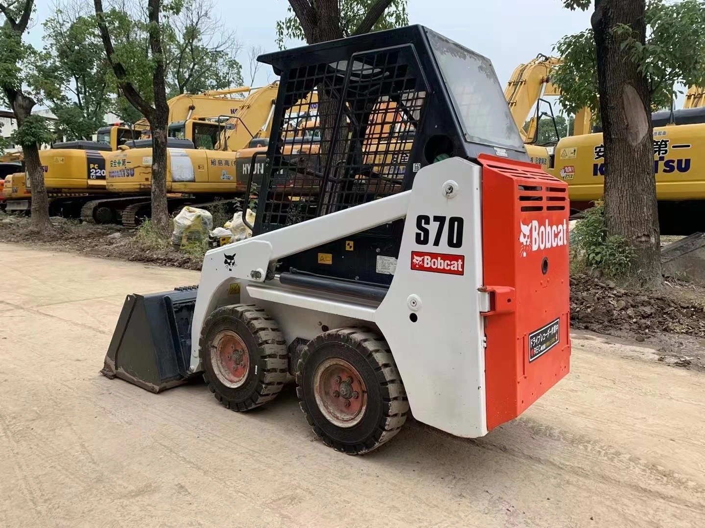 Cargadora compacta BOBCAT S70 2017 usada, minicargadora de segunda mano, entrega global 1