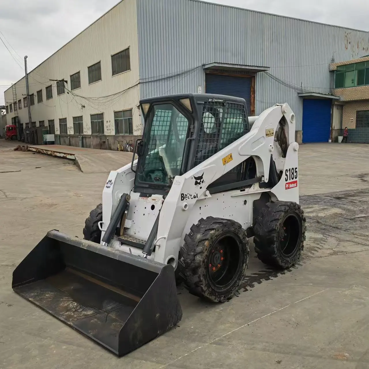 2019 BOBCAT S185 Used Skid Steer Loader Powerful Secondhand Loader in Shanghai Yard 1