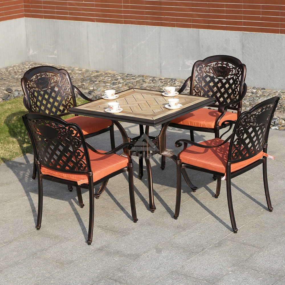 À vendre tables et chaises d&39;extérieur patio jardin commercial maison cour 1