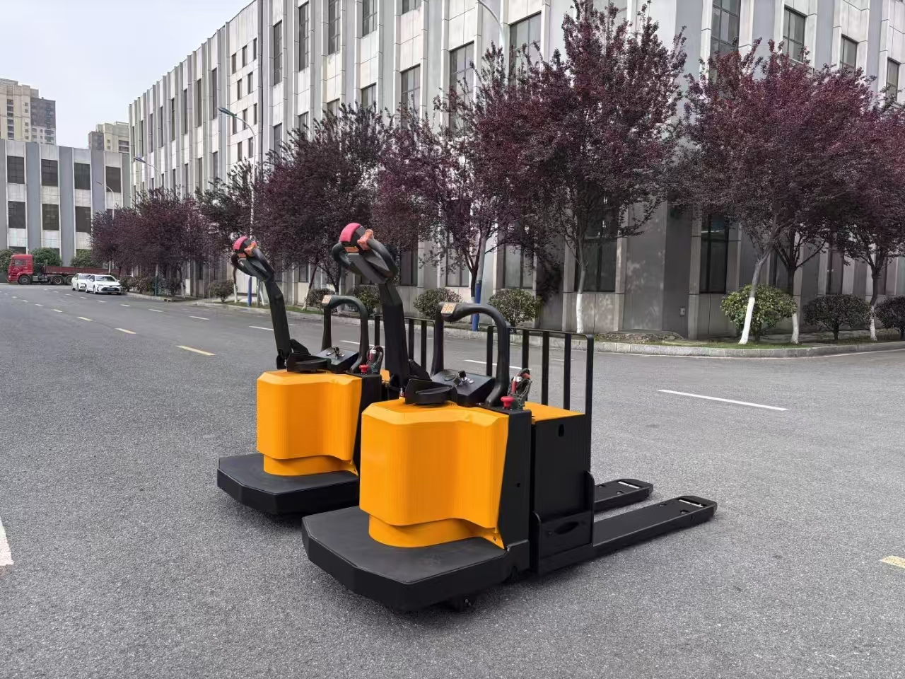 2.5 Ton Lithium Battery American-Style Electric Pallet Truck New for Restaurant Machinery Repair Shops Printing Shops Retail 9