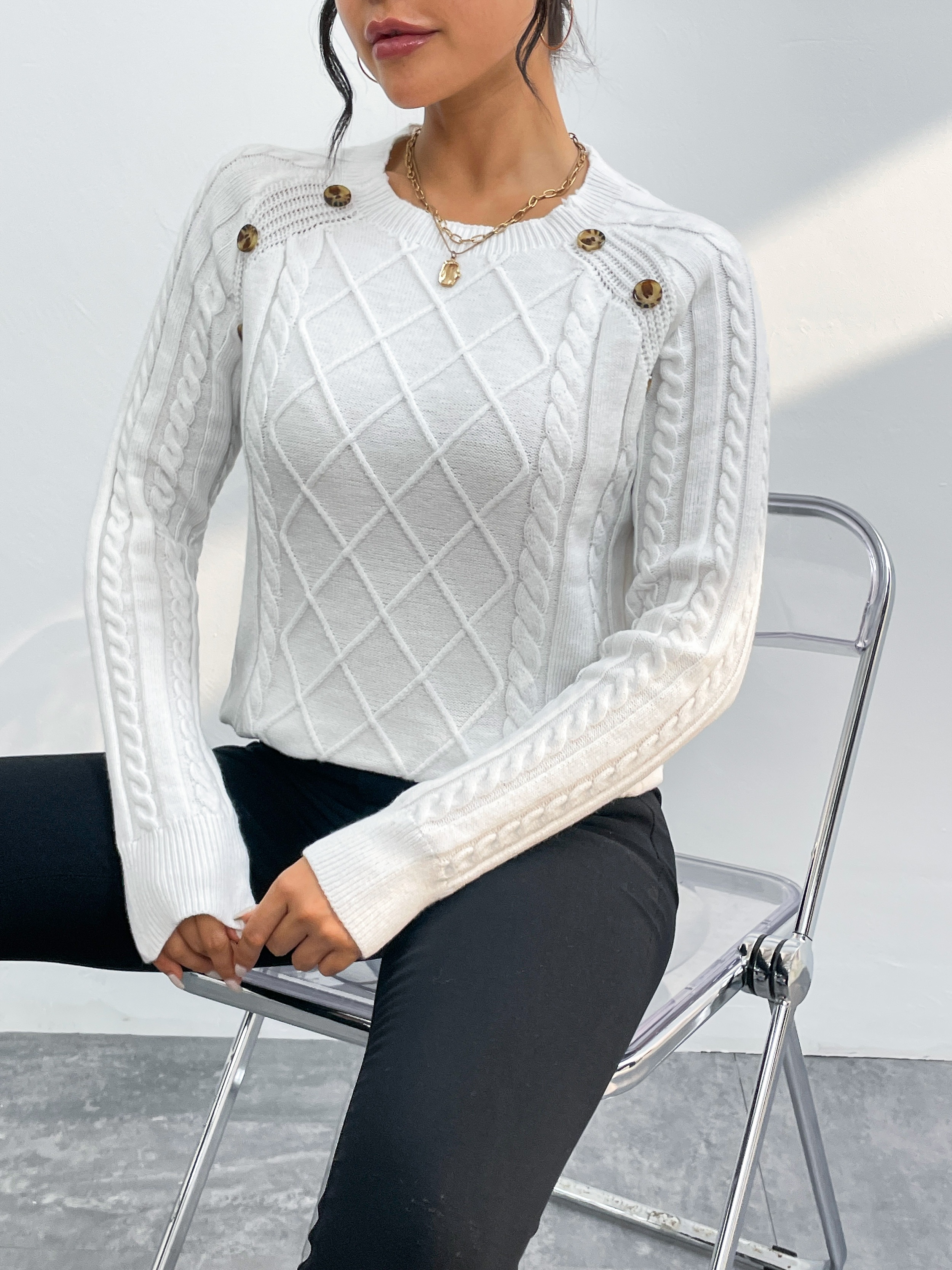 Ventilateur Flo Pull en tricot féminin Câble coule rond faux bouton Sleets raglan 6