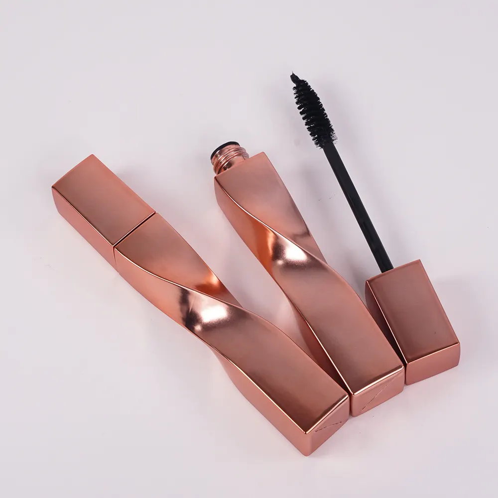 Best Smudge Proof Mascara 2.1 by Aqua Beauty 4
