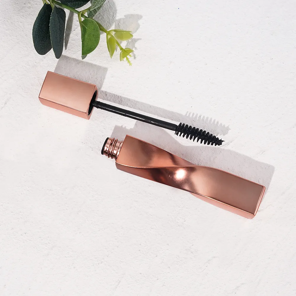 Best Smudge Proof Mascara 2.1 by Aqua Beauty 6