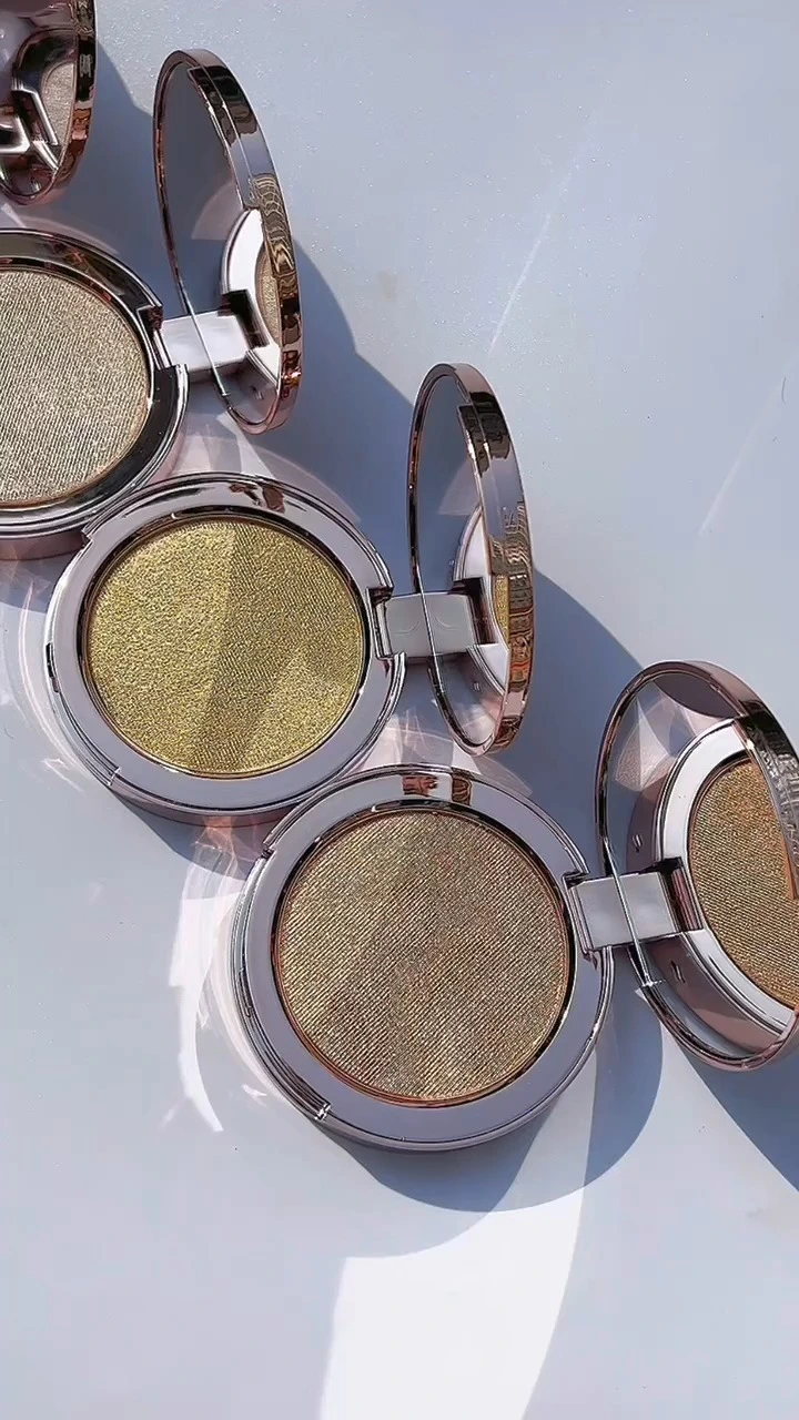 high shimmer, easy to use, natural, cruelty-free, vegan, blendable, pink highlighter 1