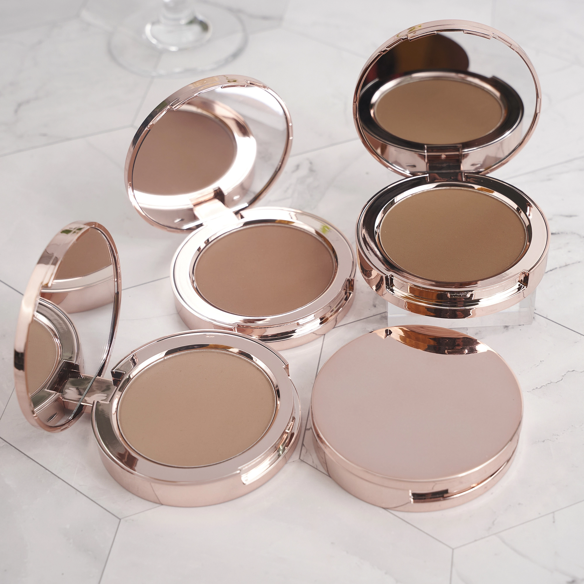 non-tracing shadow light,natural contour effect ,long lasting and water proof golden ,Luxurious bronzer 1