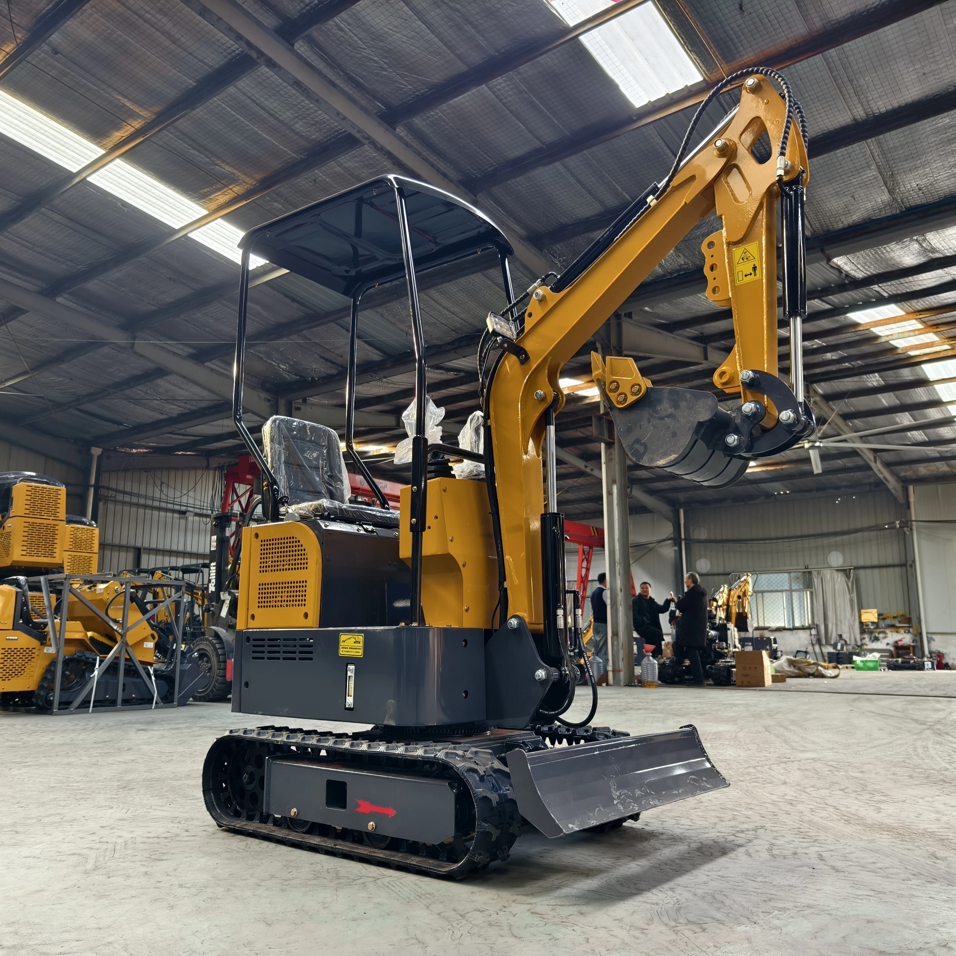 Chinese Mini Excavator1Ton Practical Gasoline/Diesel Bagger Mini Farm Garden Excavators Machines Mini Excavator Prices 1