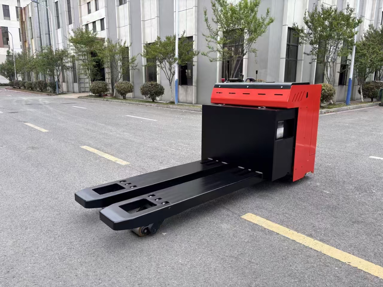 12 Ton Electric Pallet Truck with 12000 kg Load Capacity and 1900 mm Fork Length 5