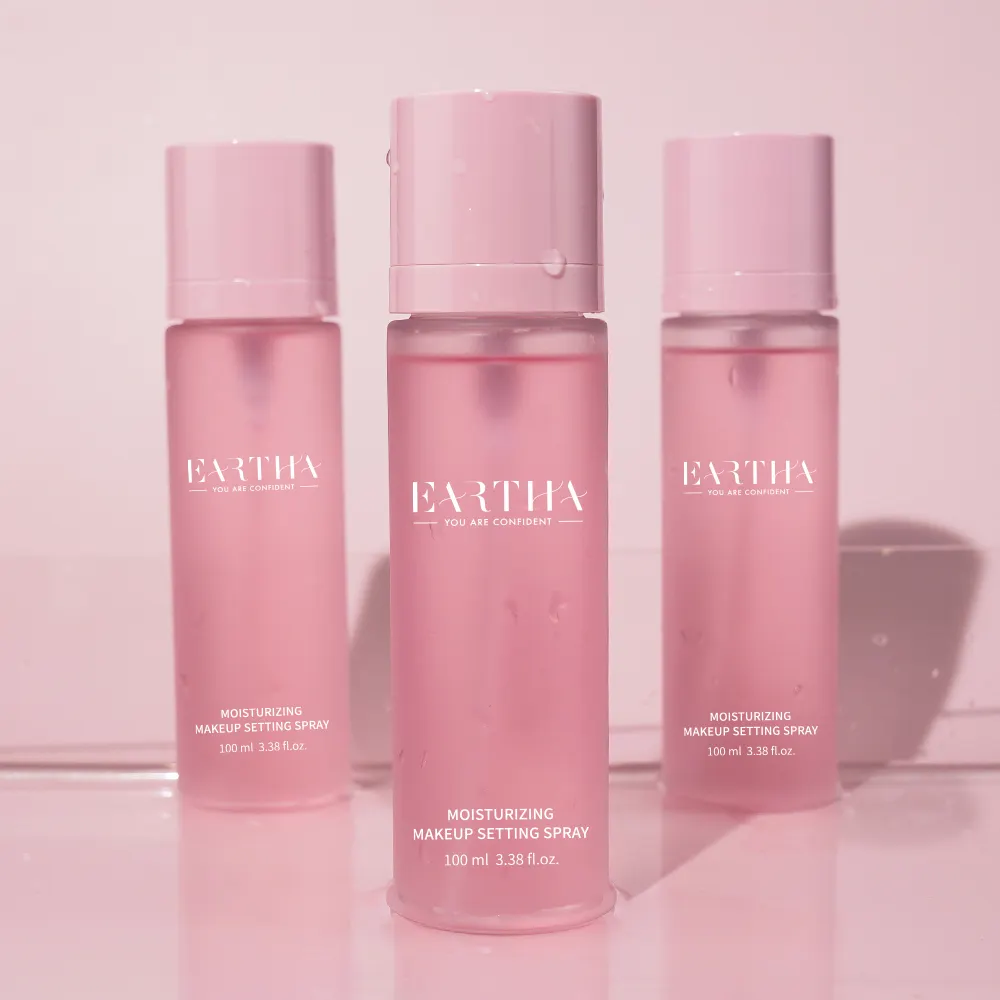 Makeup Fixative Spray 500 by Aqua Beauty 2