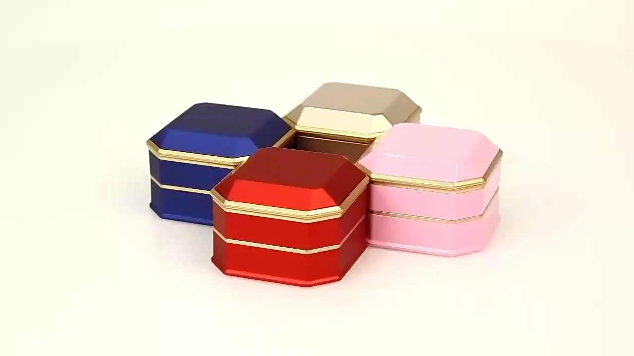 Premium Diamond Cut Jewelry Box with LED Light Ring Necklace Earrings Bracelet Jewelry Gift Set 1