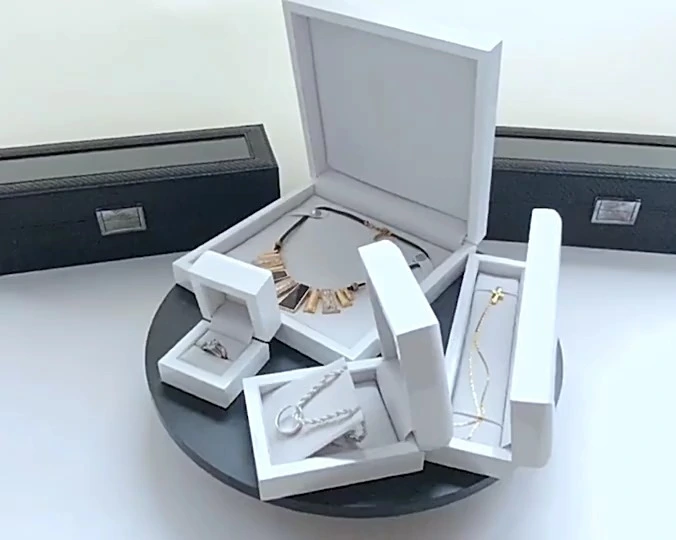 Premium Wooden Glossy Lacquer PU Leather Jewelry Box Ring Earrings Pendant Bracelet Jewelry Gift Boxes 1