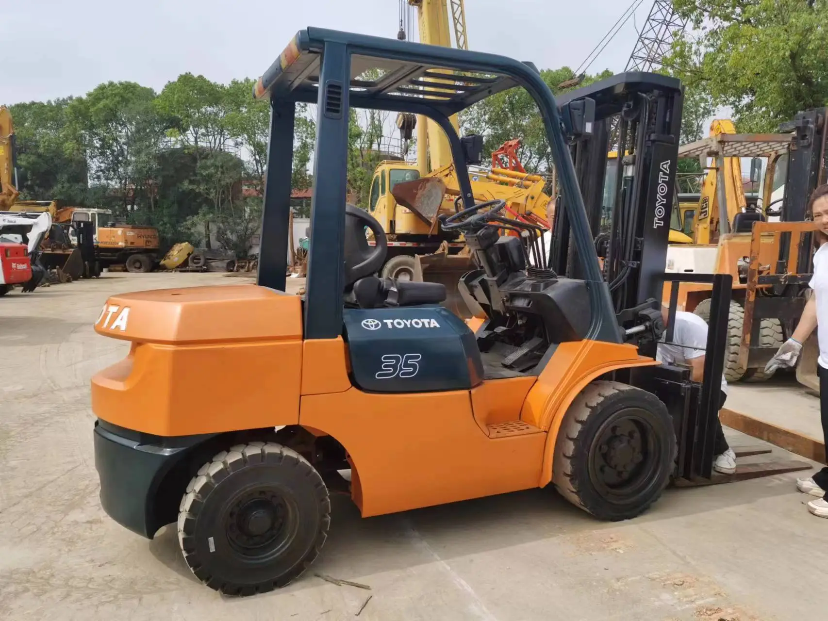 Toyota forklift 3.5ton 7fd30 7fd35 Японский двигатель низкая цена на продажу 1