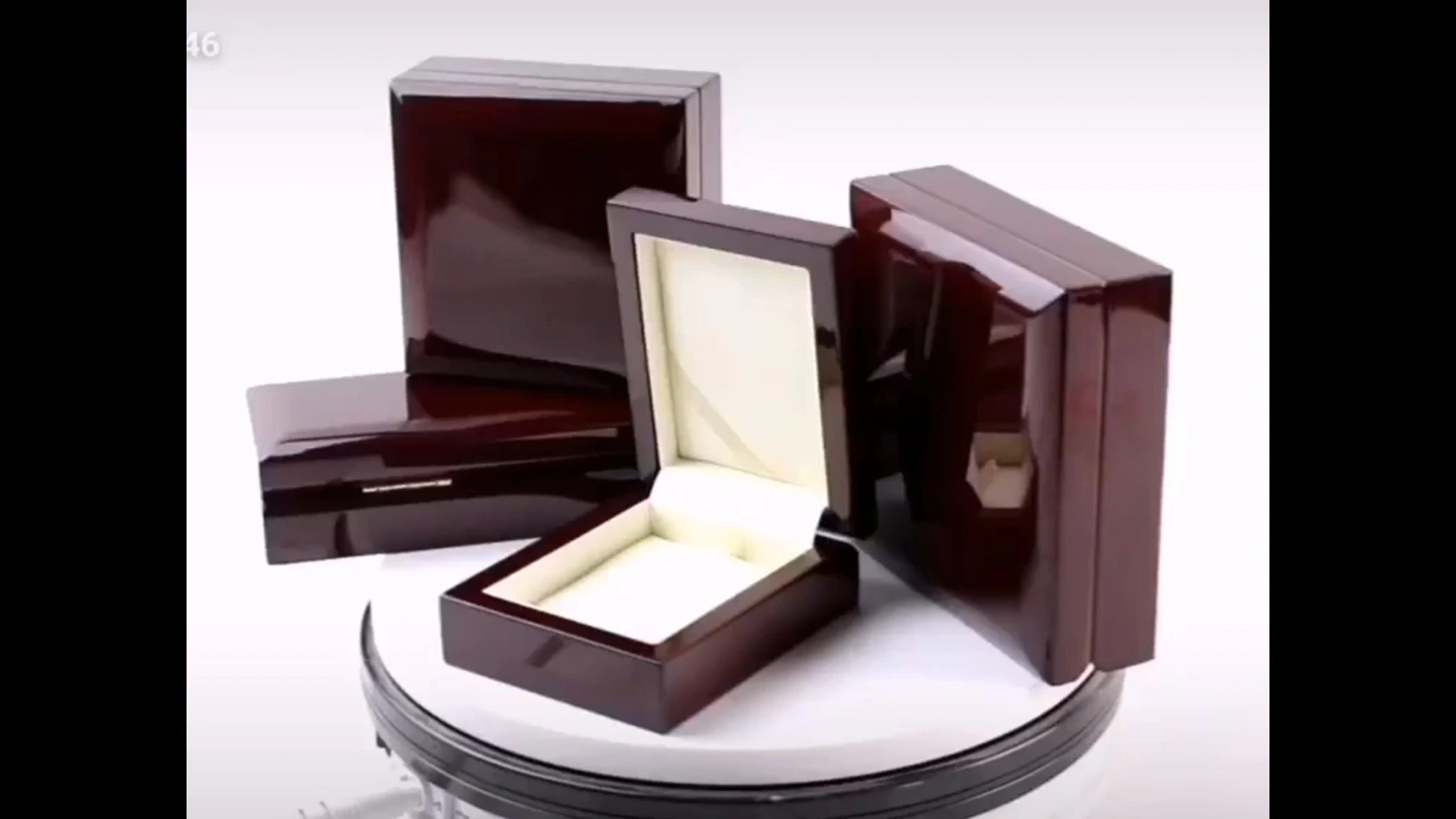 High-grade wooden piano lacquer jewelry box ring pendant bracelet earrings jewelry gift storage box 1