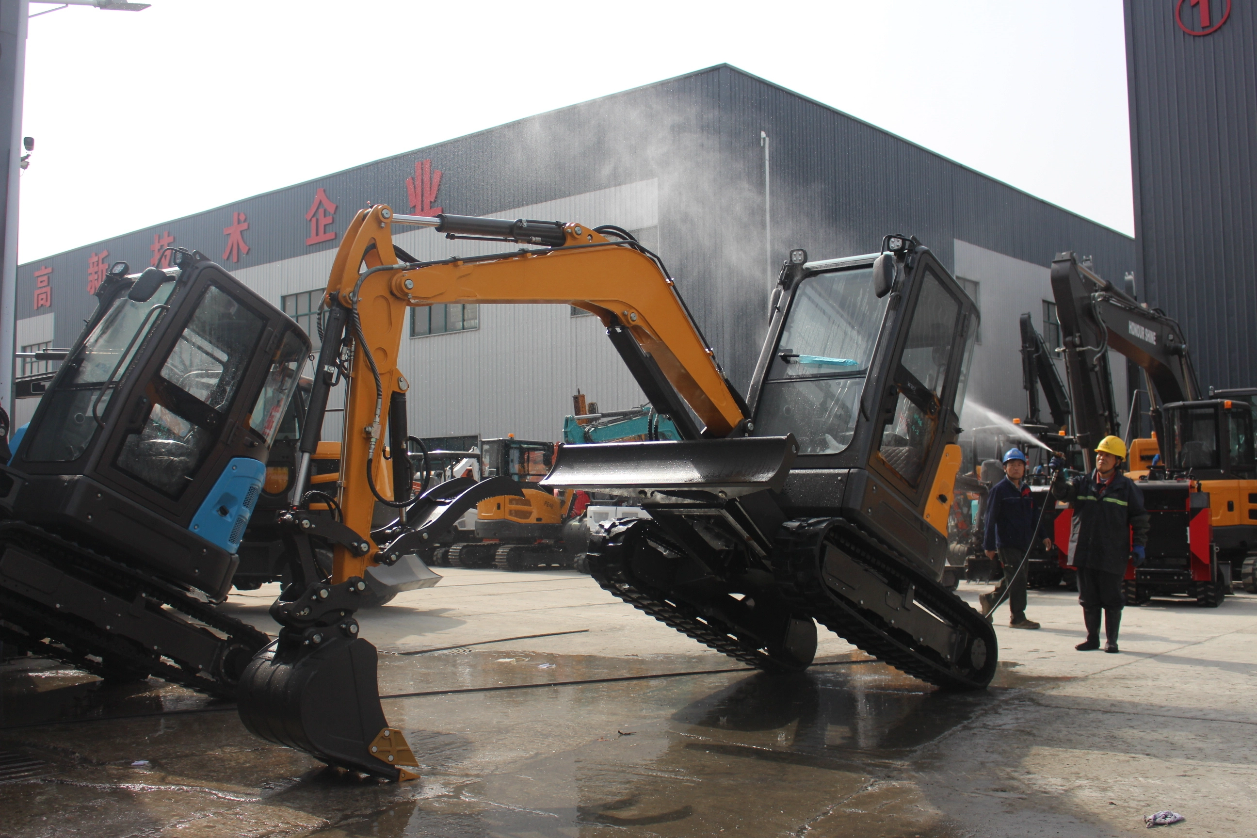 FW40J Zero-Tail Swing Mini Excavator | Perfect for Urban Renovation & Tight Spaces 1