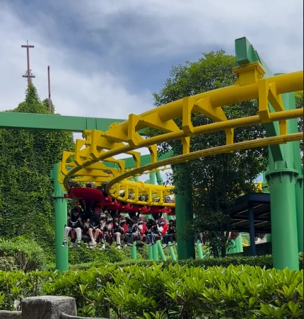 Suspended Roller Coaster Track System - Open Seating Design for Thrilling Rider Experience | LMQ | Limeiqi 1