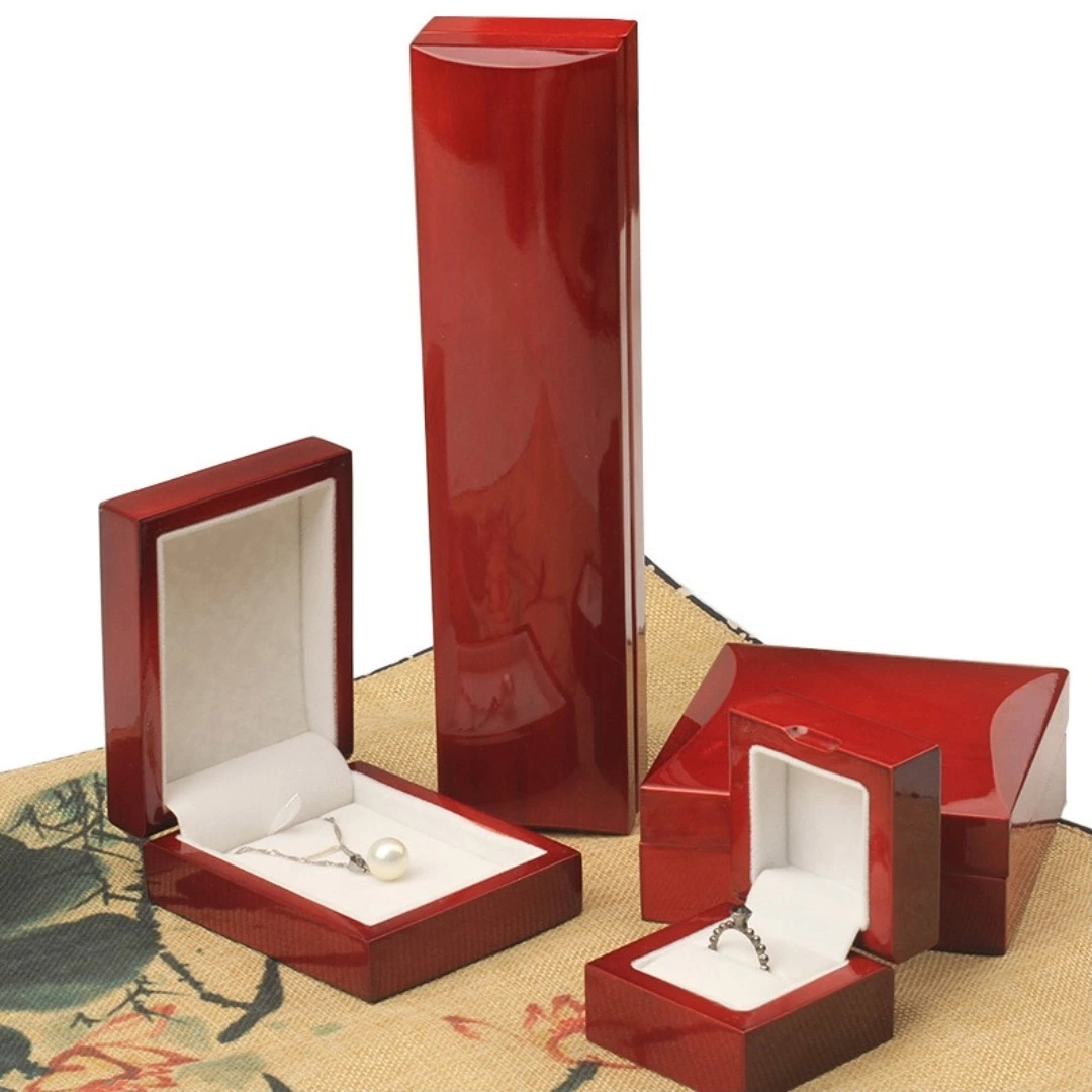 Premium piano lacquer jewelry box with white background ring necklace pendant bracelet earrings jewelry gift storage box 1