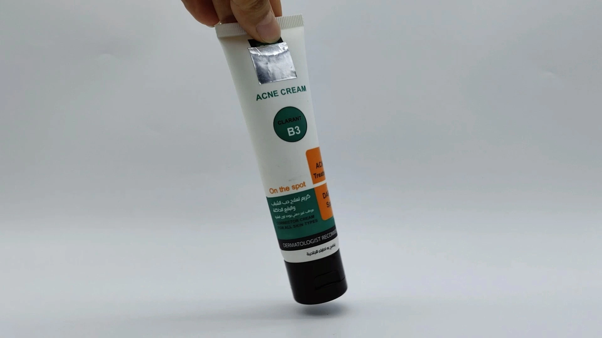 Limpiador facial personalizado de 60 a 180 ml, protector solar y loción facial, tubo de plástico extruido suave, tubo ovalado plano escarchado 1