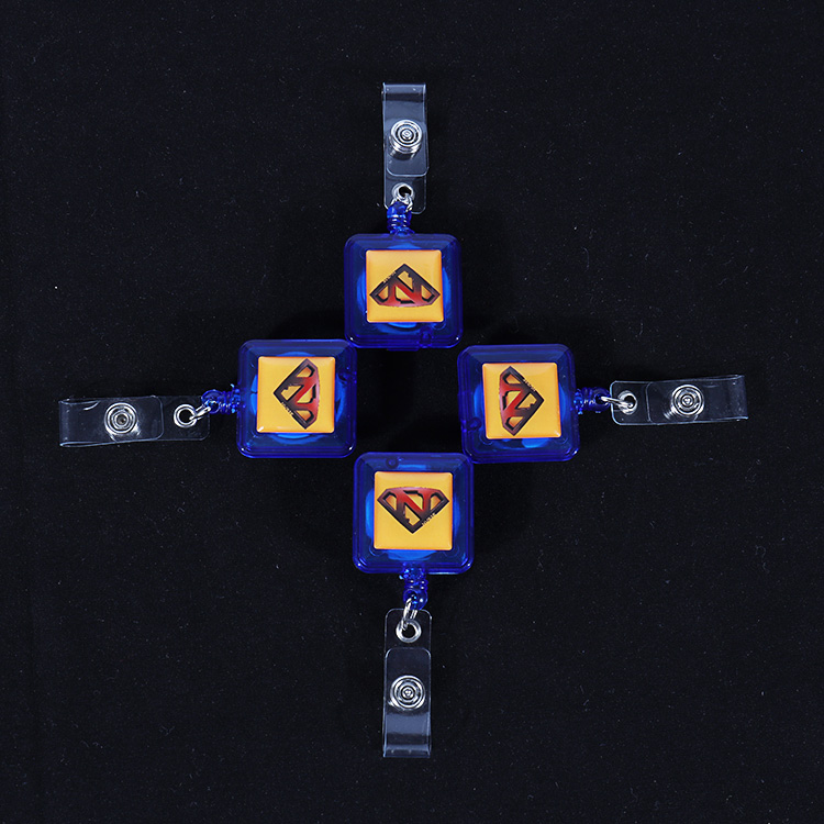 Brugerdefineret firkantet ID -kort Badge Holder -hjul med klipnavn Reel 5